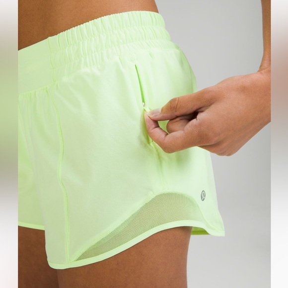 Lululemon Hotty Hot Low-Rise Lined Short 4” - Picture 2 of 5